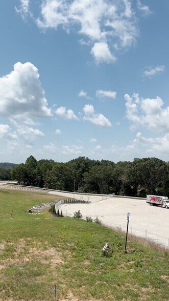 4520 Cagle Rd, Lula, GA à vendre - Vidéo sur l’annonce professionnelle – Image 2 sur 9