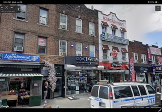 4014 83rd St, Elmhurst, NY à louer Photo de l’immeuble– Image 1 sur 6