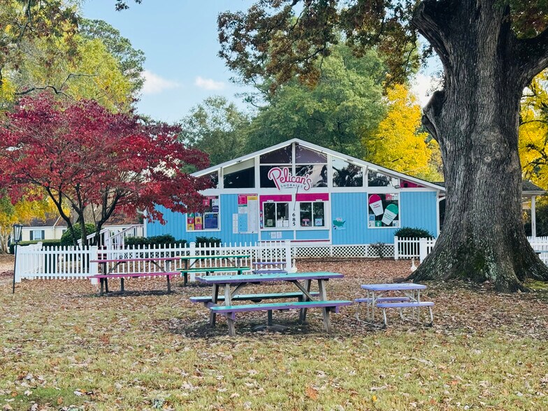 685 N Jeff Davis Dr, Fayetteville, GA à vendre - Photo de l’immeuble – Image 1 sur 13