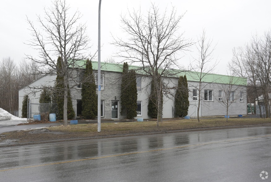 2275-2277 Boul Industriel, Chambly, QC à louer - Photo principale – Image 1 sur 7