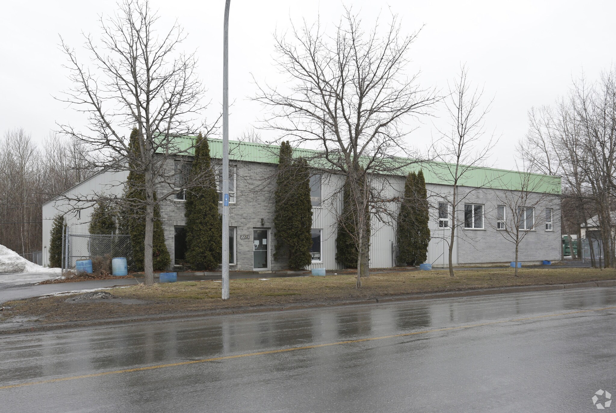 2275-2277 Boul Industriel, Chambly, QC à louer Photo principale– Image 1 sur 8
