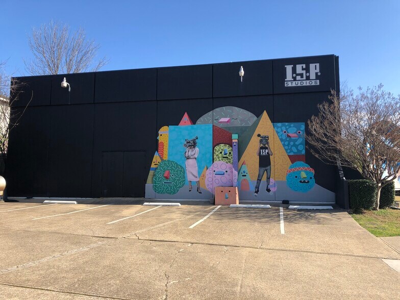 1957 E Irving Blvd, Irving, TX à vendre - Photo de l’immeuble – Image 3 sur 29