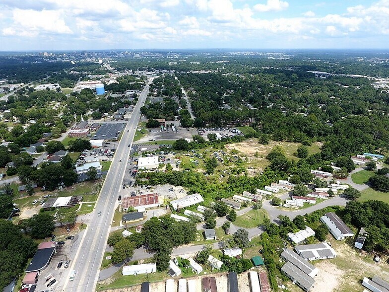 1821 Augusta Rd, West Columbia, SC à vendre - Photo de l’immeuble – Image 2 sur 35