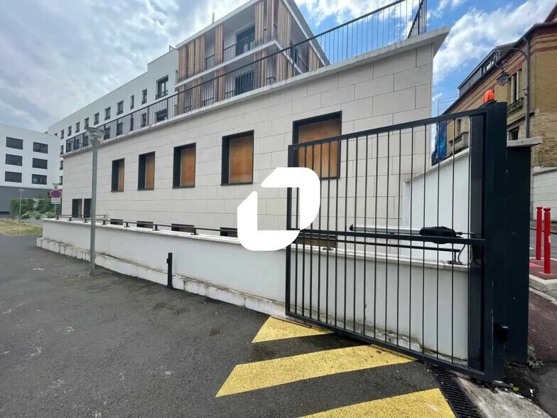 Bureau dans Vanves à louer - Photo de l’immeuble – Image 1 sur 9