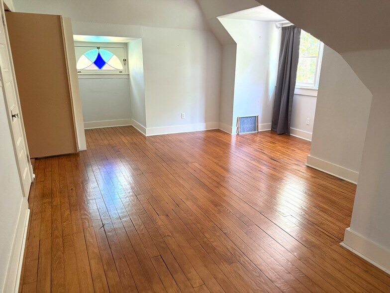 1327 Spring Hill Ave, Mobile, AL à vendre - Photo de l’immeuble – Image 3 sur 9