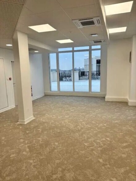 Bureau dans Chessy à louer - Photo intérieure – Image 3 sur 7