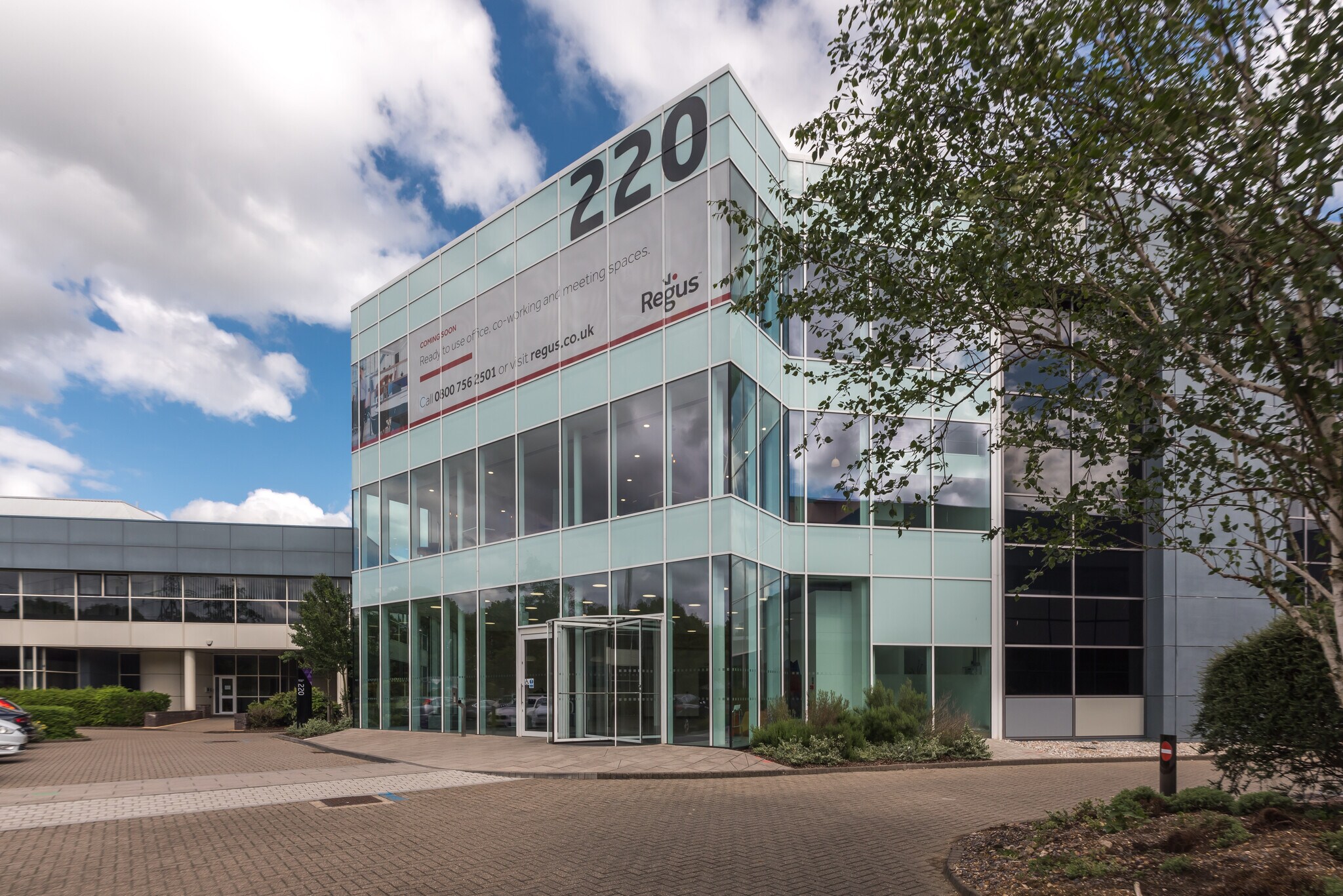 220 Wharfedale Rd, Wokingham à louer Photo intérieure– Image 1 sur 11