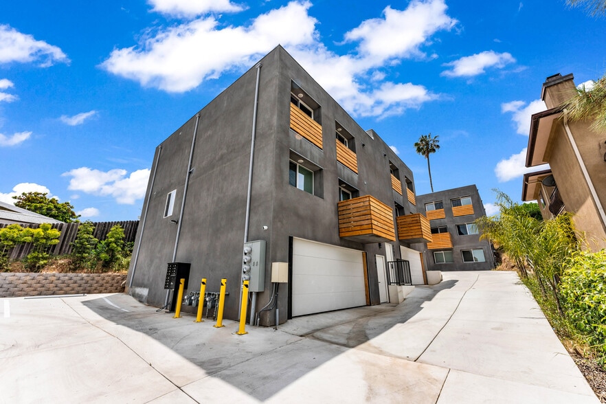 4781 Cereza St, San Diego, CA à vendre - Photo de l’immeuble – Image 3 sur 21