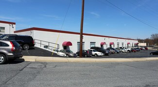 Plus de détails pour 4921-4947 Wyaconda Rd, Rockville, MD - Industriel/Logistique à louer