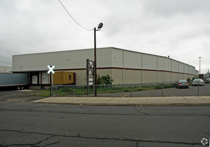 101 Essex St, Harrison, NJ à louer - Photo de l’immeuble – Image 3 sur 5