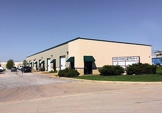 Plus de détails pour 125 Kirkland Cir, Oswego, IL - Industriel/Logistique à louer