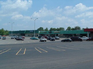 Plus de détails pour 1088-1100 N High St, Hillsboro, OH - Local commercial à louer