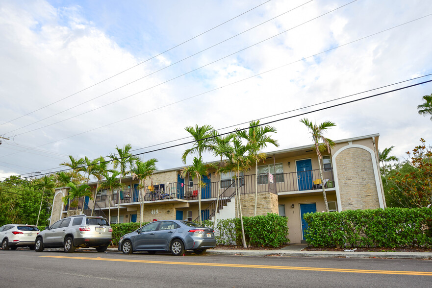 409 4th Ave N, Lake Worth, FL à vendre - Photo de l’immeuble – Image 2 sur 16