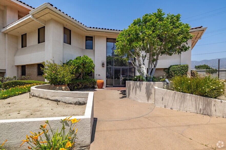 2711-2717 Winona Ave, Burbank, CA à vendre - Photo de l’immeuble – Image 3 sur 29