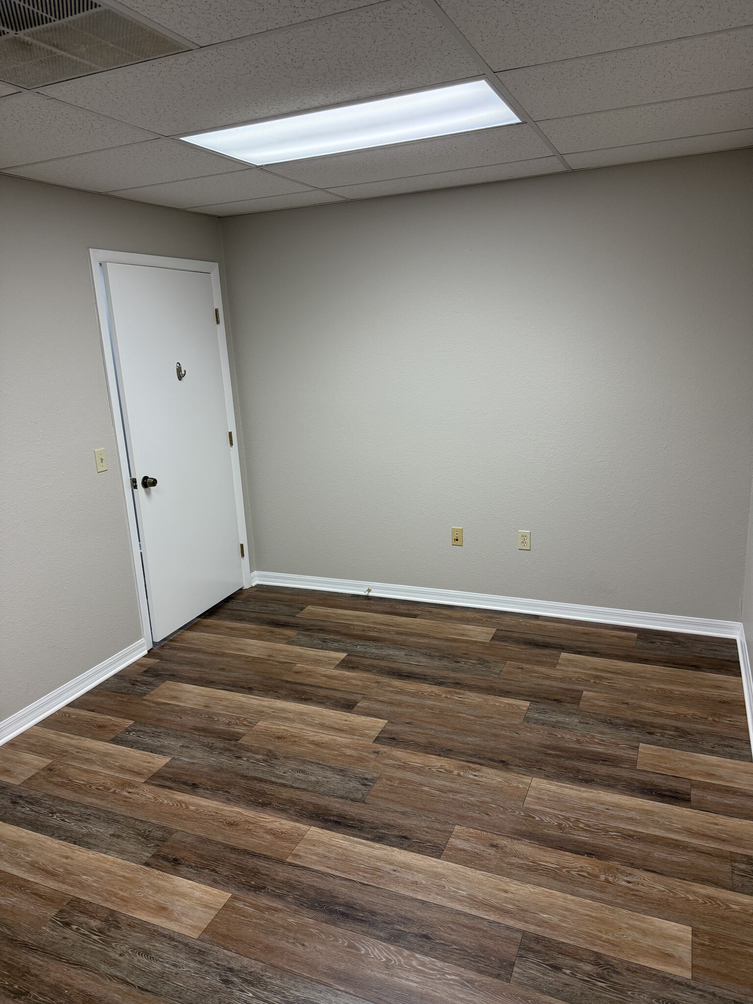 5304 S Florida Ave, Lakeland, FL à louer Photo intérieure– Image 1 sur 2