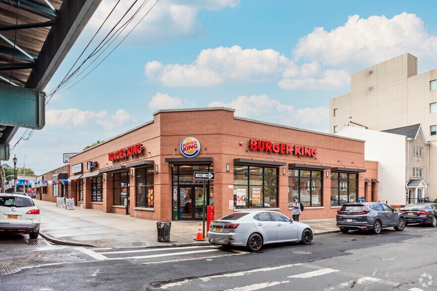 3261-3267 Westchester Ave, Bronx, NY à louer - Photo de l’immeuble – Image 3 sur 18