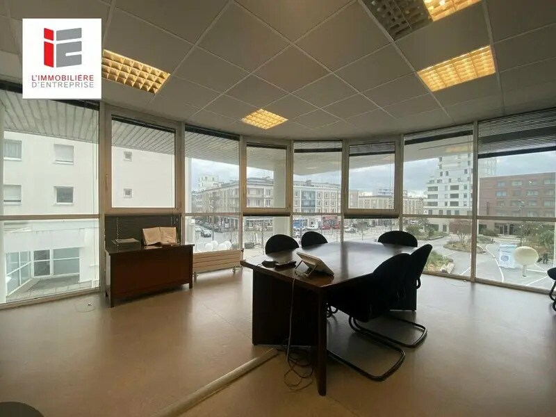 Bureau dans Lorient à vendre Photo intérieure– Image 1 sur 13