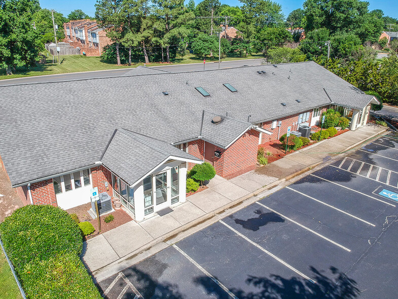 12205 Gayton Rd, Richmond, VA à louer - Photo de l’immeuble – Image 3 sur 12