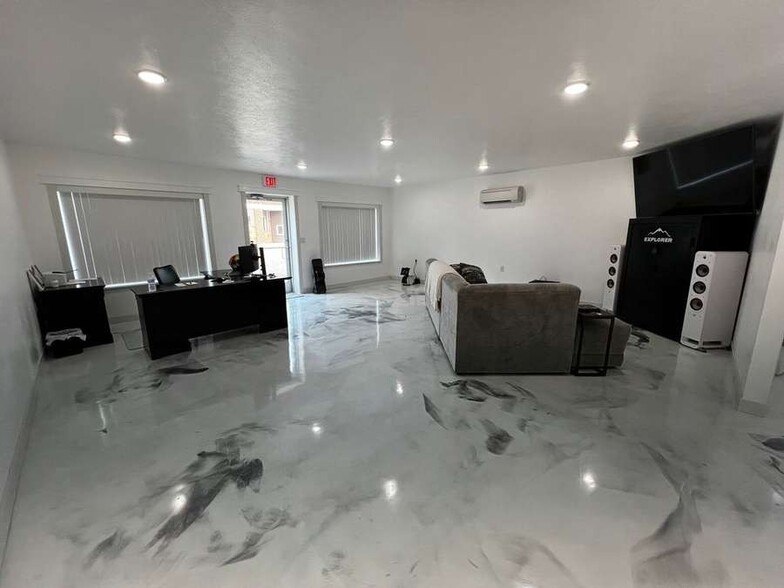 205 N Fourth St, Lynch, NE à vendre - Photo intérieure – Image 3 sur 9