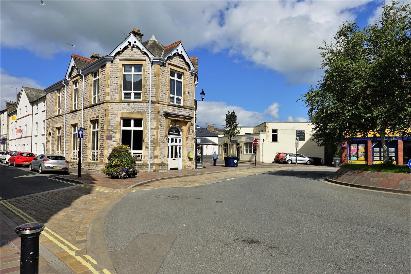 Cavendish St, Ulverston à louer Photo de l’immeuble– Image 1 sur 8