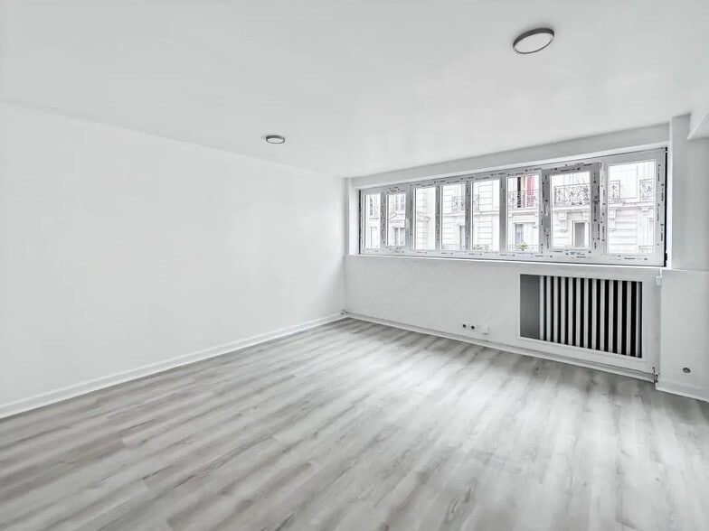 Bureau dans Paris à louer - Photo de l’immeuble – Image 3 sur 9