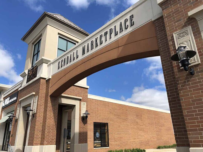 731-871 Erica Ln, Yorkville, IL à louer - Photo de l’immeuble – Image 2 sur 23