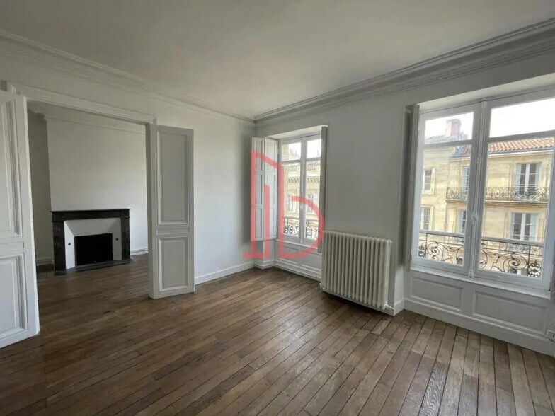 Bureau dans Bordeaux à louer - Photo de l’immeuble – Image 3 sur 3