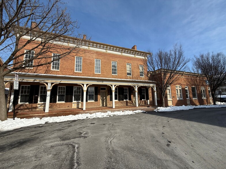 38 Rouss Ave, Winchester, VA à louer - Photo principale – Image 1 sur 16