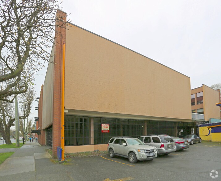 1106 Cook St, Victoria, BC à louer - Photo de l’immeuble – Image 2 sur 4