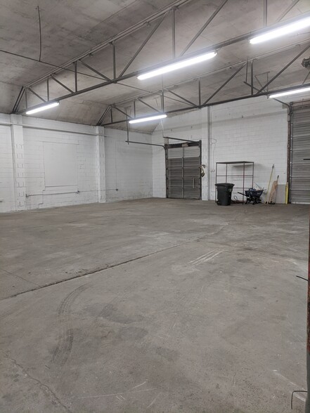 188 Patton Ave, Asheville, NC à louer - Photo intérieure – Image 3 sur 4