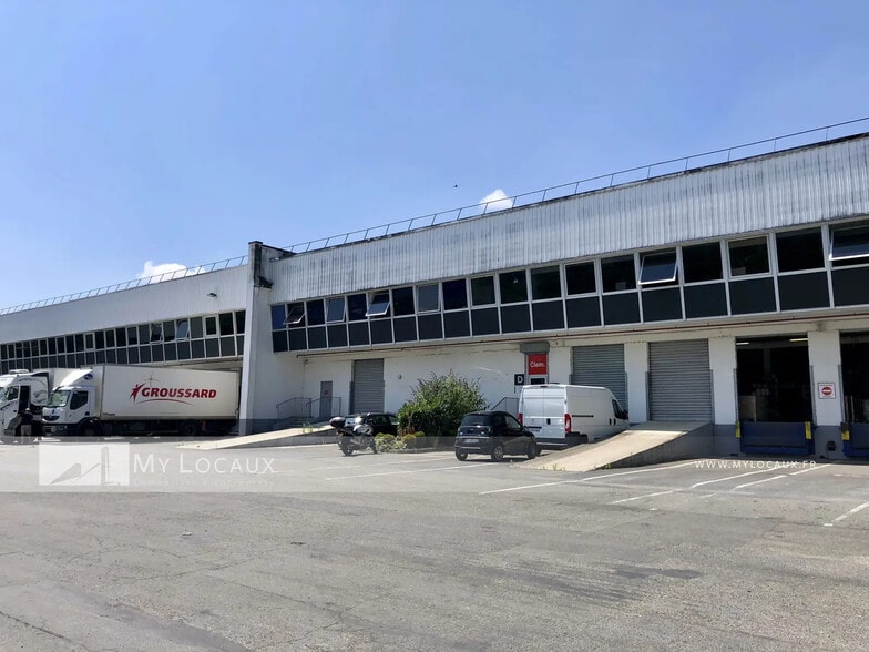 Industriel/Logistique dans Marly-la-Ville à louer - Photo de l’immeuble – Image 1 sur 5
