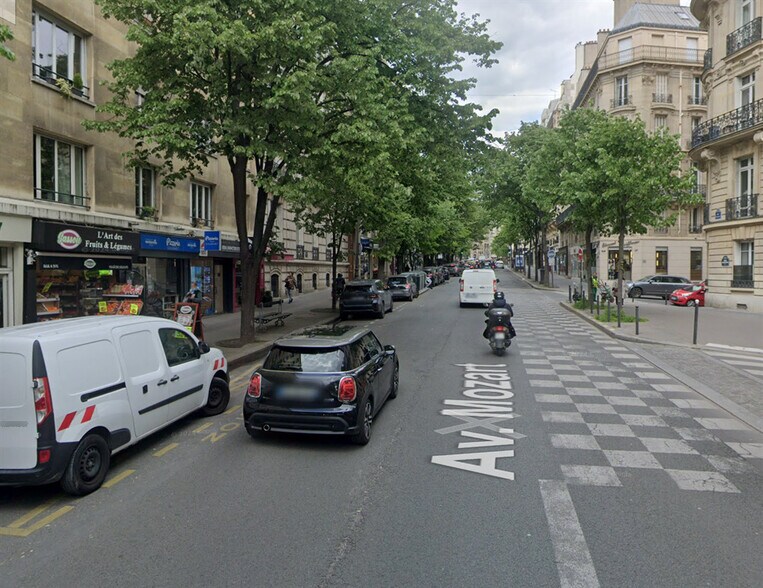 Local commercial dans Paris à louer - Photo de l’immeuble – Image 2 sur 2