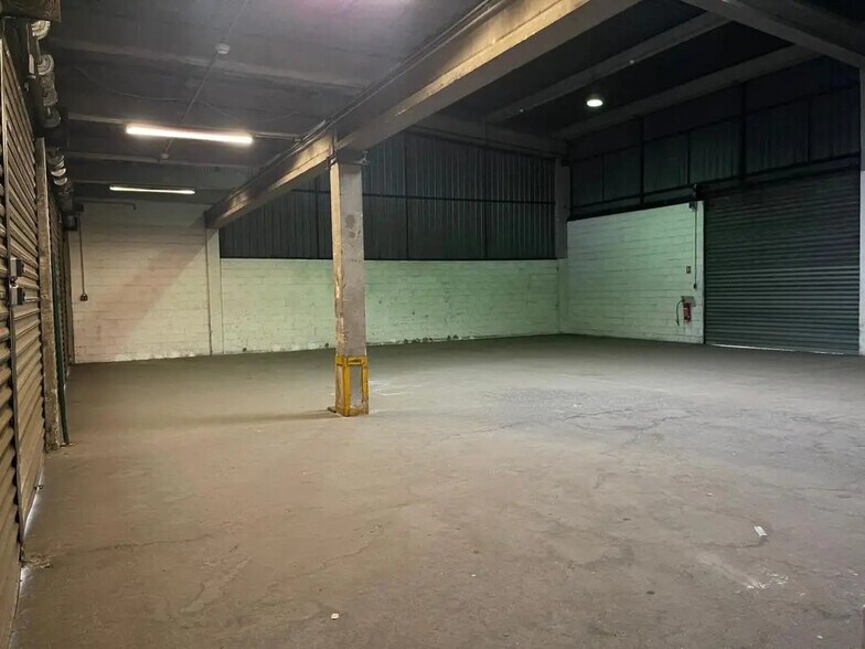 Industriel/Logistique dans Aulnay-sous-Bois à louer - Photo de l’immeuble – Image 3 sur 70