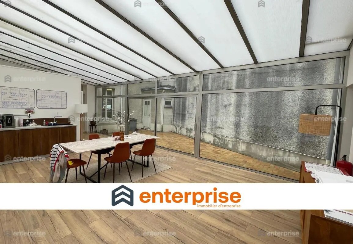 Local commercial dans Saint-Quentin à louer Photo intérieure– Image 1 sur 4