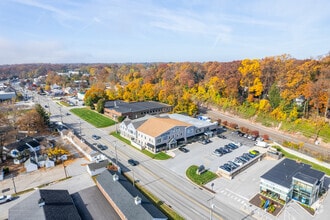 111 W Lancaster Ave, Devon, PA - VUE AÉRIENNE  vue de carte