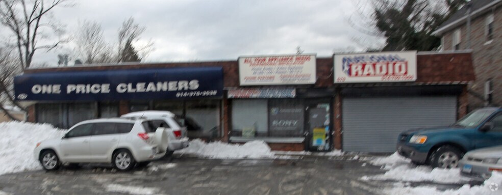 670 Central Park Ave, Yonkers, NY à louer - Photo de l’immeuble – Image 2 sur 15