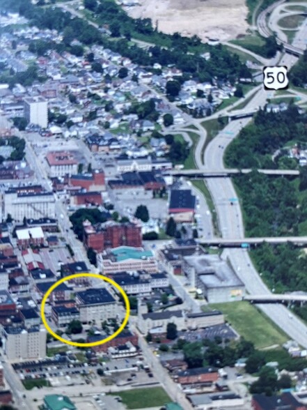 201-209 W Pike St, Clarksburg, WV à louer - Aérien – Image 3 sur 42