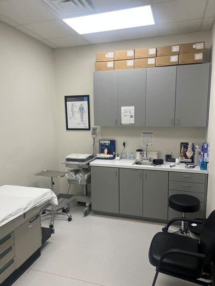 149 E State Highway 121, Coppell, TX à vendre - Photo intérieure – Image 2 sur 3