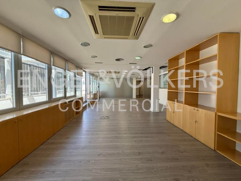 Bureau dans Madrid, Madrid à louer - Photo de l’immeuble – Image 3 sur 3