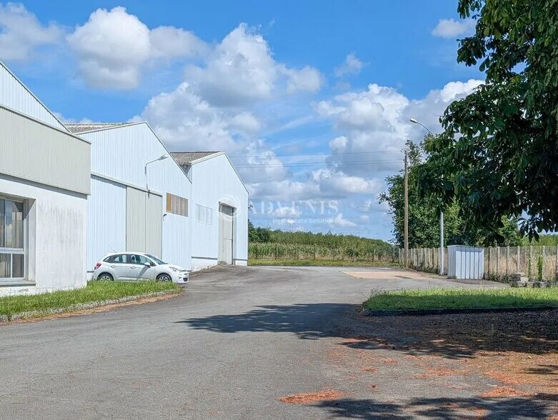 Industriel/Logistique dans Meillac à louer - Photo de l’immeuble – Image 3 sur 13