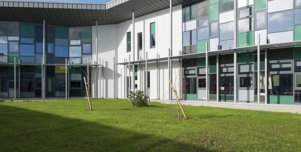 Bureau dans Alençon à louer - Photo de l’immeuble – Image 2 sur 5