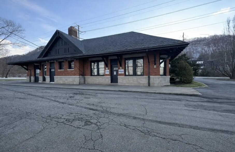 1 Railroad Sq, Haverstraw, NY à vendre - Photo de l’immeuble – Image 3 sur 15