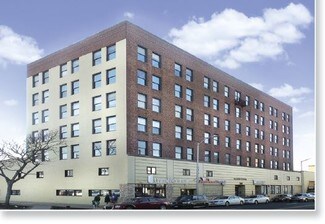 Plus de détails pour 250 Fulton Ave, Hempstead, NY - Bureau à louer