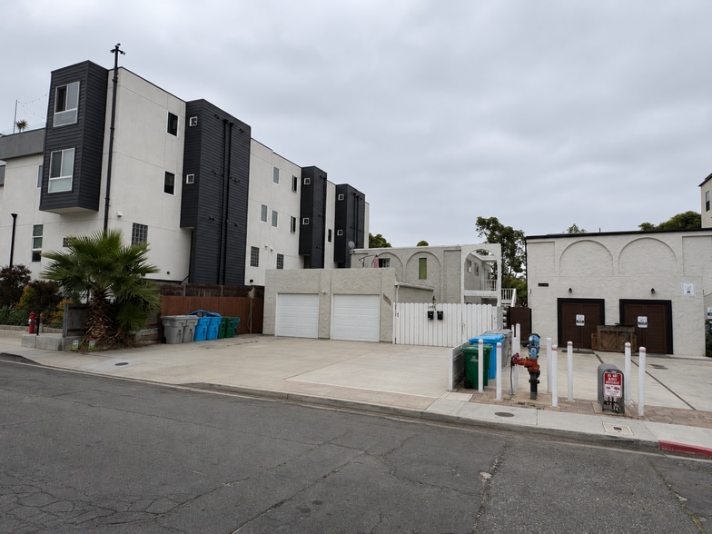 5419 Lauretta St, San Diego, CA à vendre - Photo de l’immeuble – Image 1 sur 12