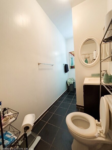 5322 W Washington Ave, Chicago, IL à vendre - Photo de l’immeuble – Image 2 sur 9