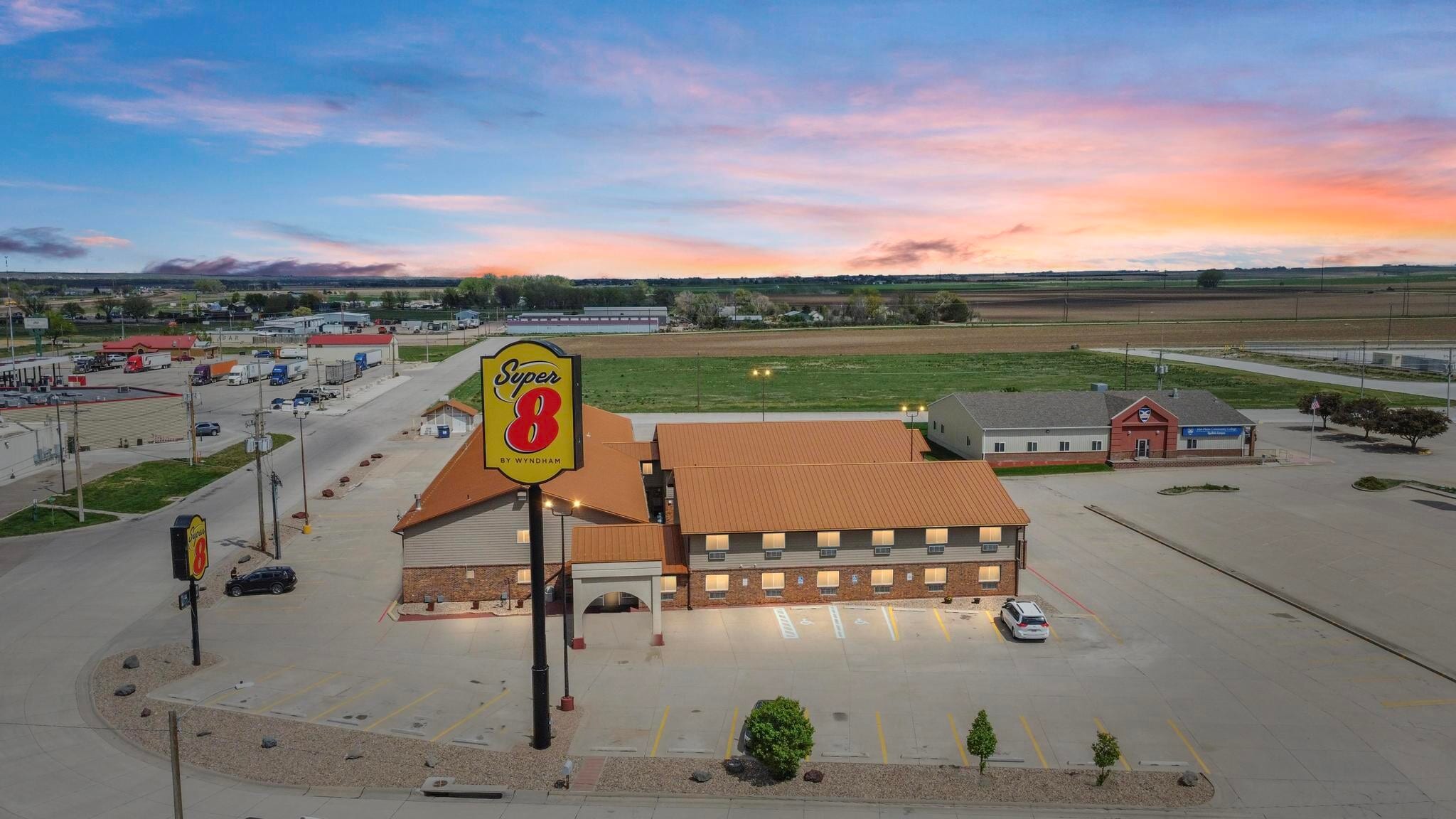 500 E A St, Ogallala, NE à vendre Photo de l’immeuble– Image 1 sur 27