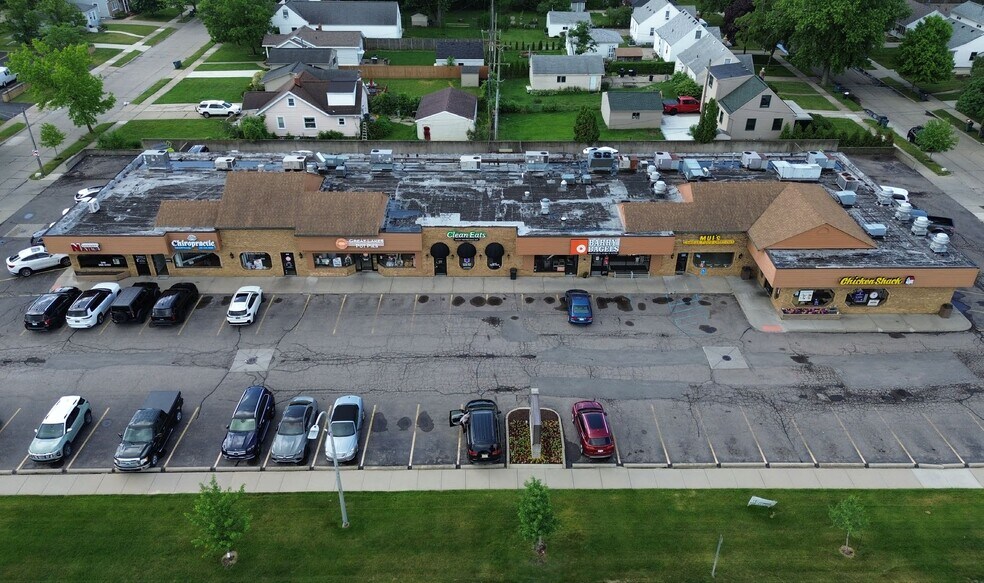 805-855 W 14 Mile Rd, Clawson, MI à louer - Aérien – Image 2 sur 5