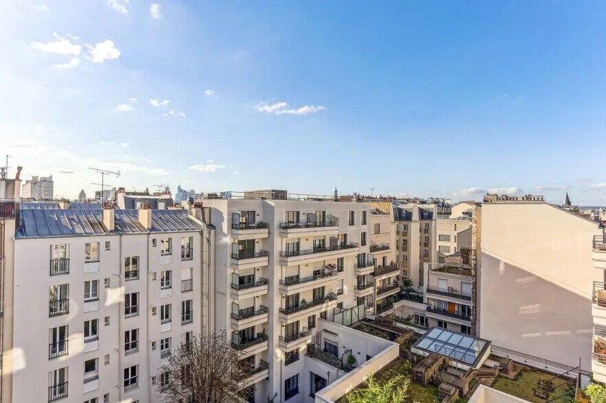 Bureau dans Levallois-Perret à louer - Photo de l’immeuble – Image 3 sur 8
