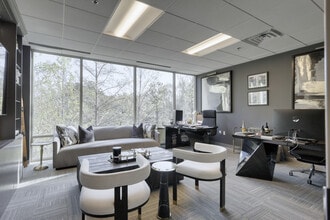 3715 Davinci Ct, Peachtree Corners, GA à louer Photo de l’immeuble– Image 2 sur 22