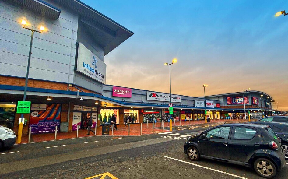 Astle Retail Park, West Bromwich à louer - Photo de l’immeuble – Image 3 sur 18
